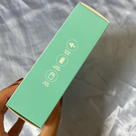 BT21 Tata Wireless Silent Mouse - Picture 3 of 5